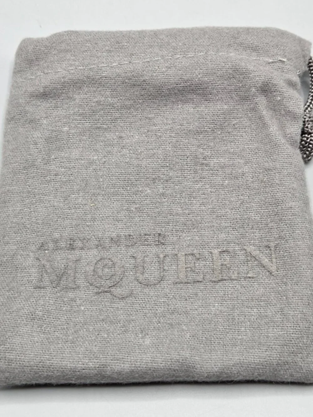 Alexander McQueen Dual Skull Gold Ton Bangle Bracelet Crystal Eyes NEW NWT - Picture 10 of 15